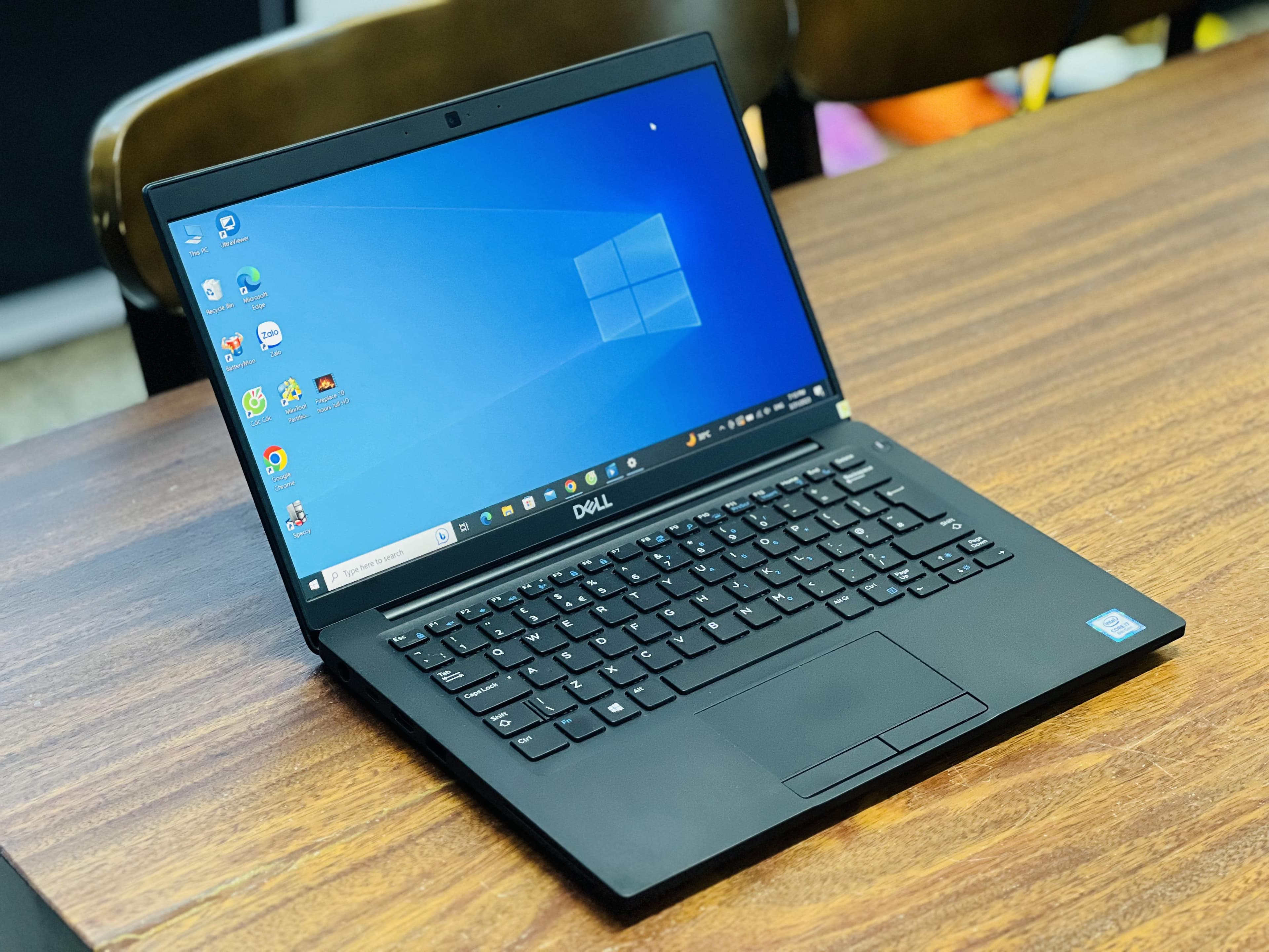 Dell Latitude 7390 Core i5 8th Generation 8GB 256GB SSD — image 2