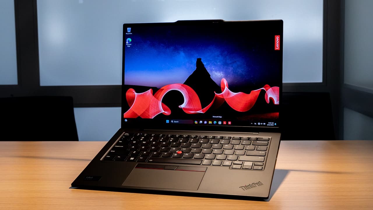 Lenovo ThinkPad X1 Carbon Ultra 7 (2555U) 16GB 512GB — image 1